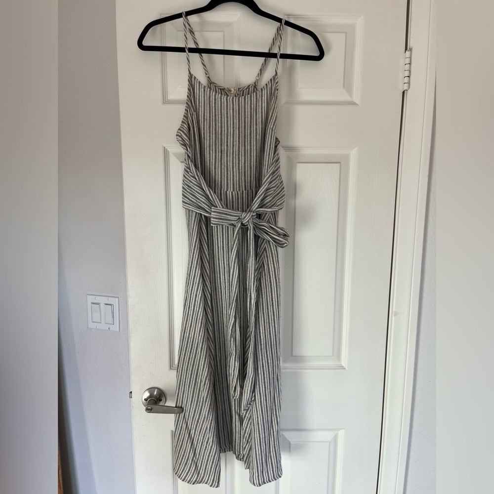 Chic Striped Gray Midi Dress